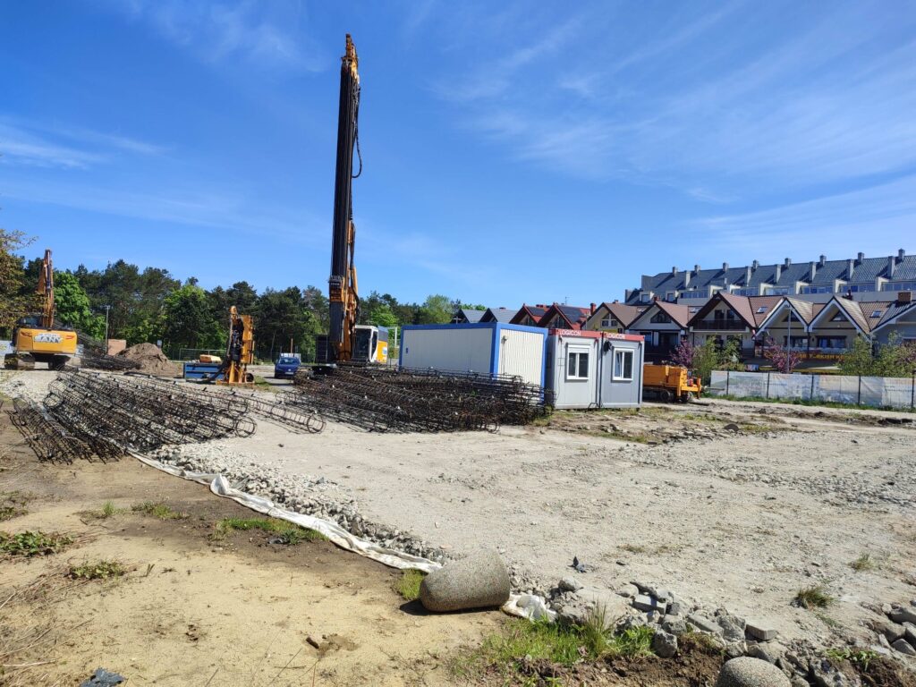 fb75f09b-39b6-4173-80f8-20b92cc6a24c 2